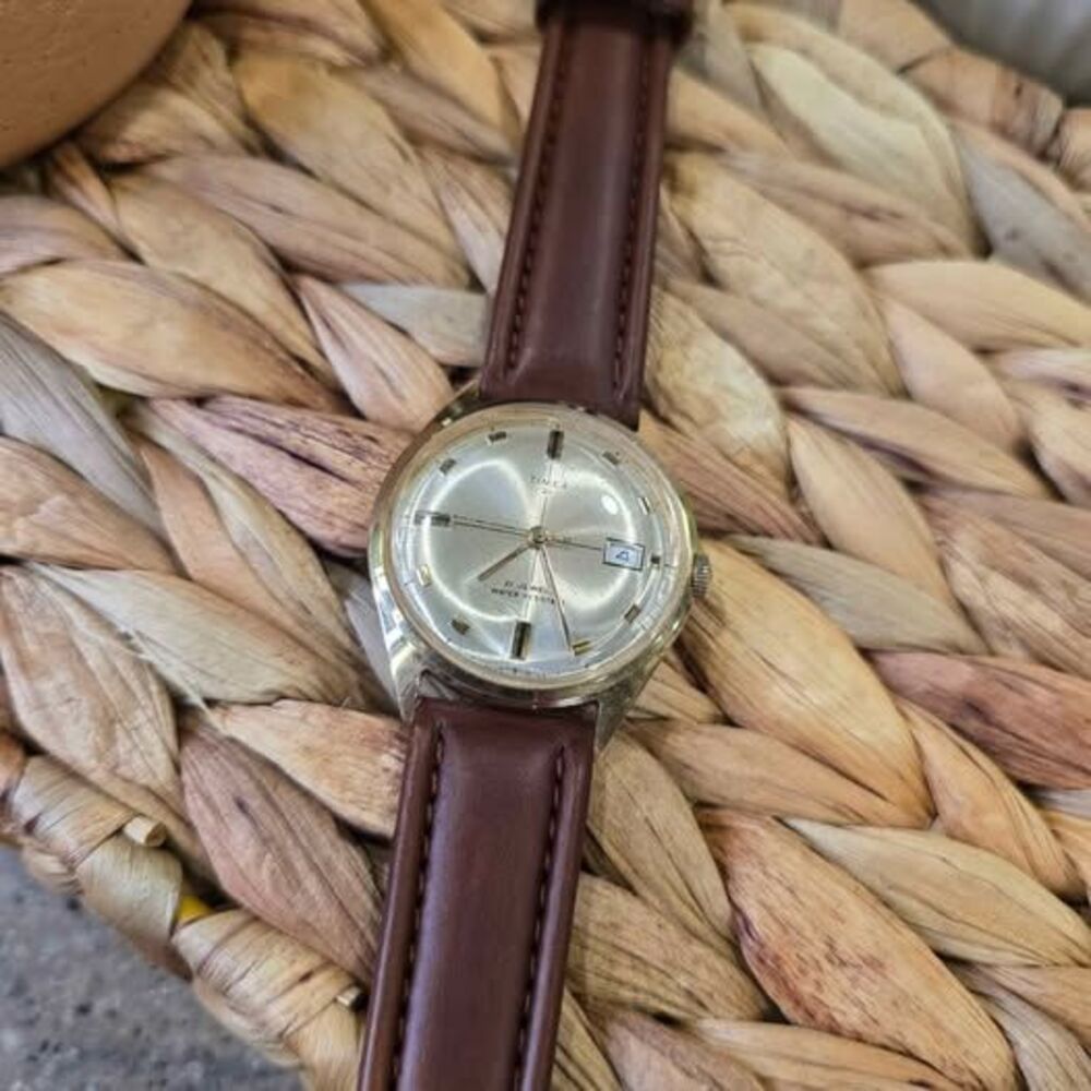 Vintage Timex 21 Jewel Watch